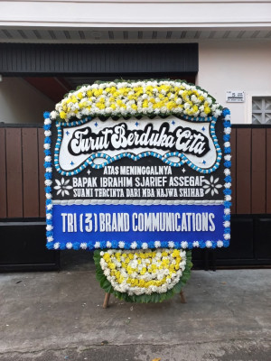 Papan Bunga Duka di Ngadi